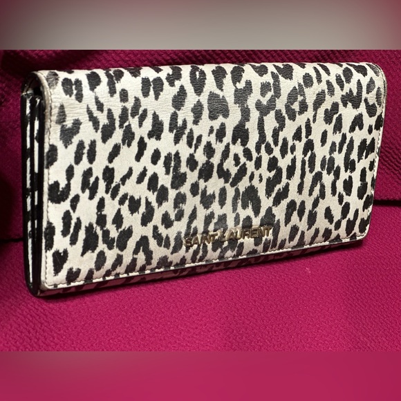 Authentic YSL Saint Laurent Cheetah wallet - Picture 4 of 12